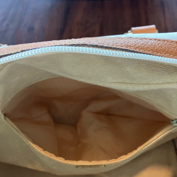 Dooney & Bourke Yellow Shoulder Bag!With Dooney dust bag! - Picture 4 of 7